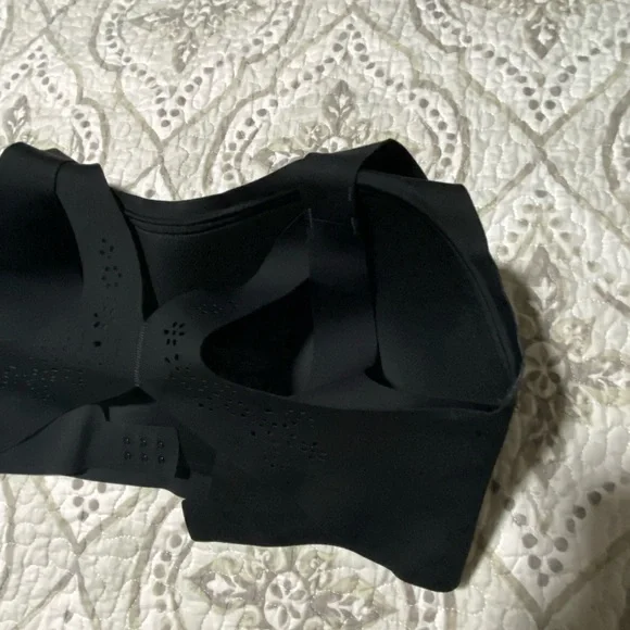 Victoria Sport Angel Max Sport Bra - Picture 4 of 4